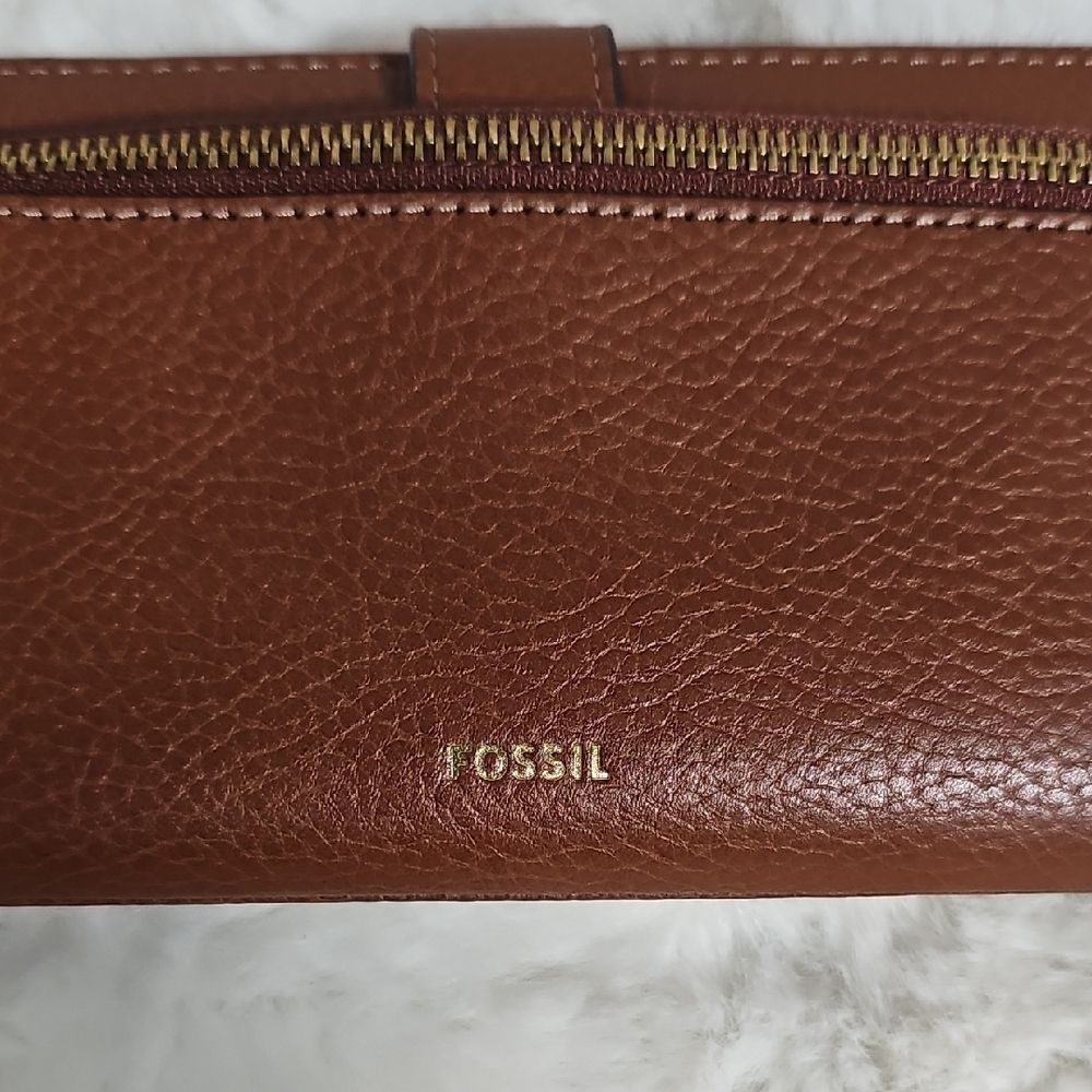 Fossil Harwell Medium Leather Tab Wallet - Picture 12 of 16